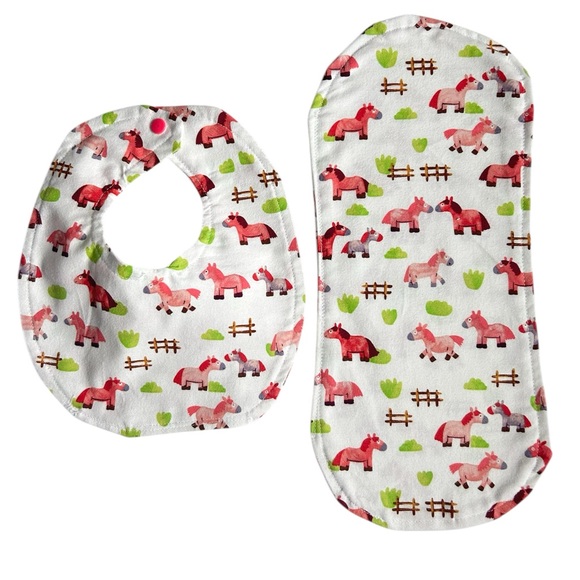 Hand Crafted Newborn Baby Bib and Burp Cloth Gift Set Pink Pony Print - Picture 7 of 9